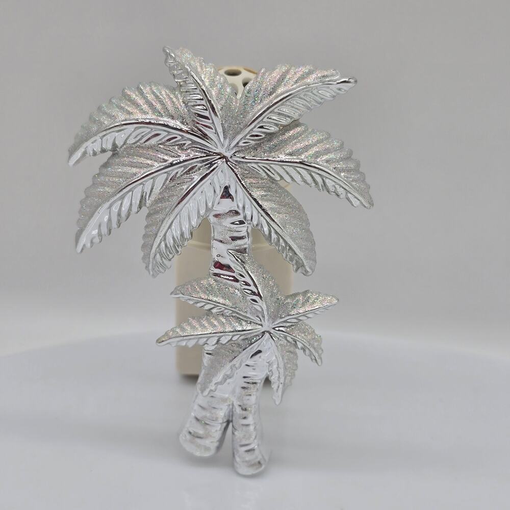 Bath and Body Works Wallflowers Palm Tree Wall Plug In Tropical Silver Tone